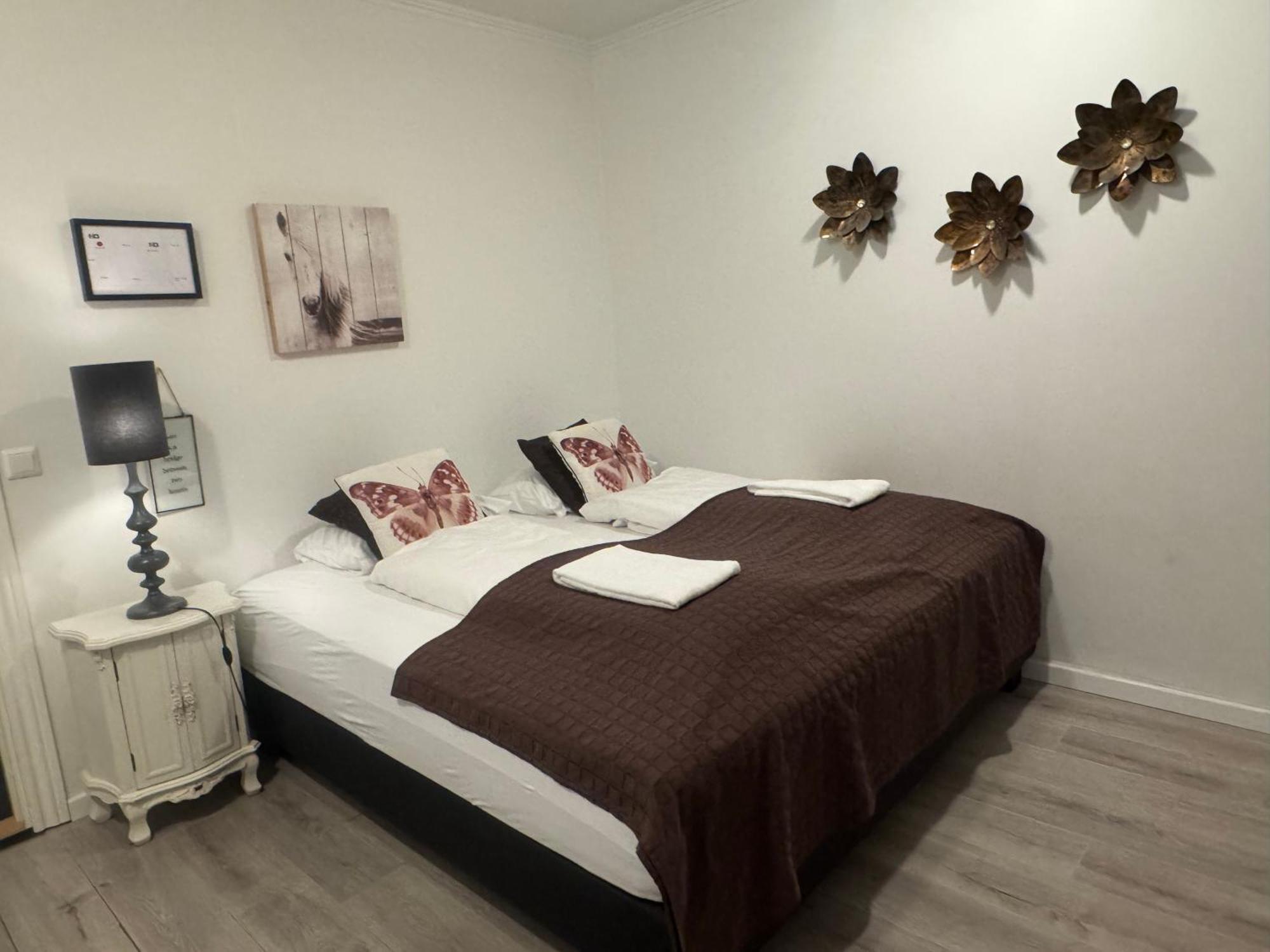 Superb Central Location, No Car Needed - Spacious Ακουρέιρι Εξωτερικό φωτογραφία